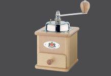 Zassenhaus – hier wird noch mit der Hand gemahlen