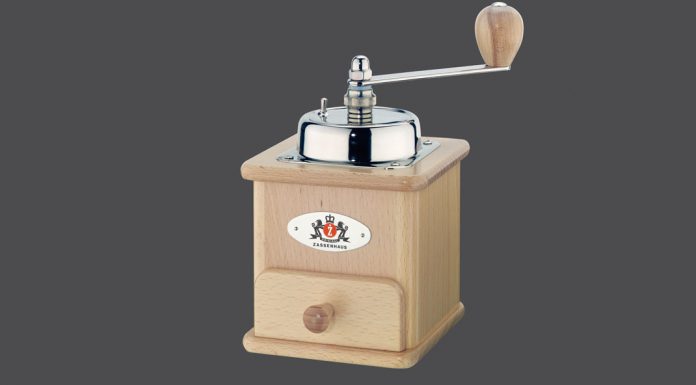 Zassenhaus – hier wird noch mit der Hand gemahlen