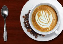 Barista-Models verführen mit Charme und Know-How